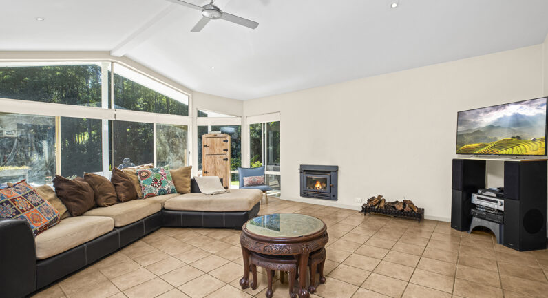 282 Pine Creek Way, Bonville NSW 2450