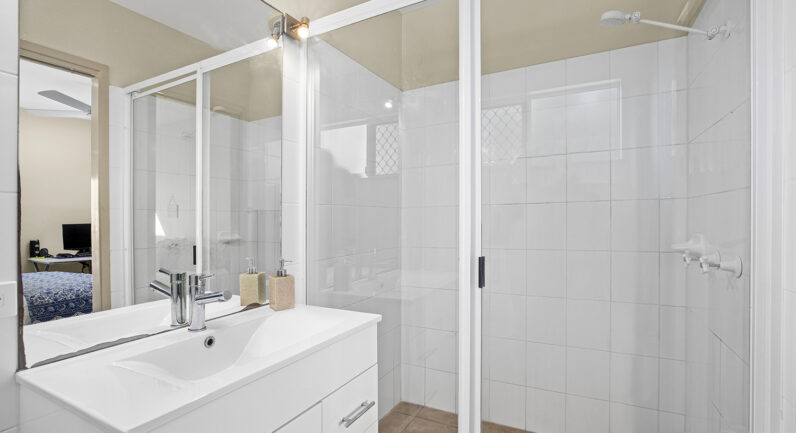 282 Pine Creek Way, Bonville NSW 2450