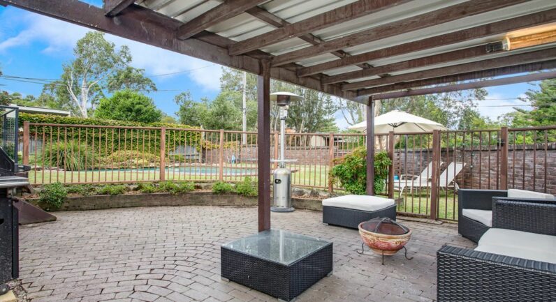 2 Cotswold Close, Belrose NSW 2085