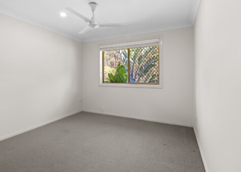 63 Stanley Folkard Place