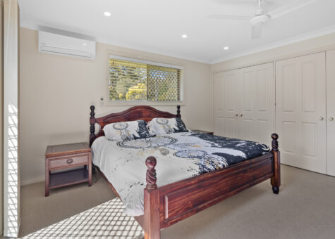 63 Stanley Folkard Place