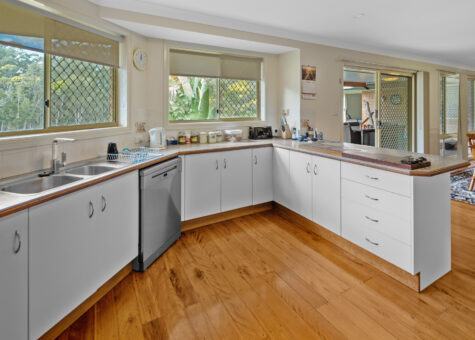 63 Stanley Folkard Place