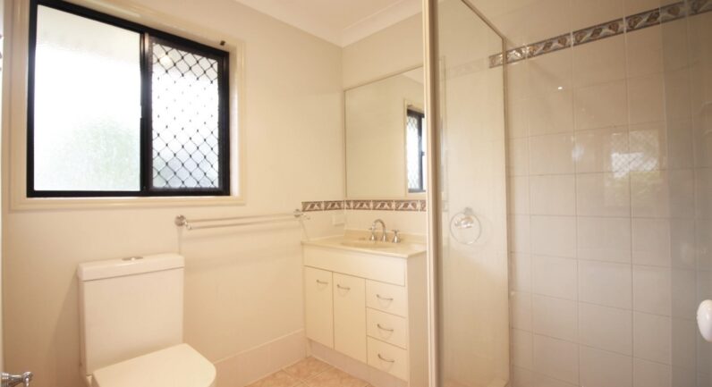 30 Meryll Court, Kallangur QLD 4503