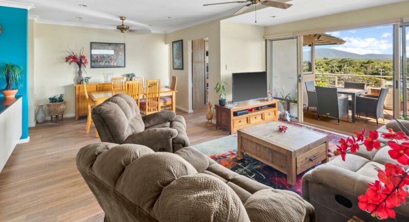 22 Main Street, Crescent Head NSW 2440