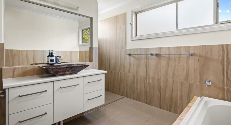 22 Main Street, Crescent Head NSW 2440