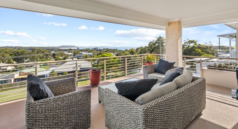 22 Main Street, Crescent Head NSW 2440