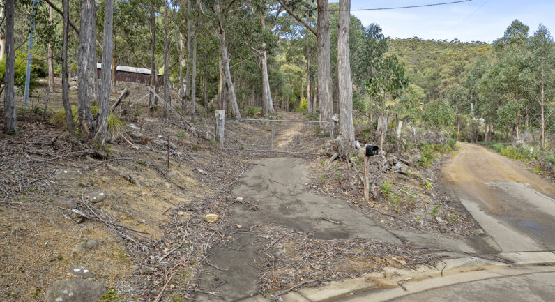 35 Valley View Road, Margate TAS 7054