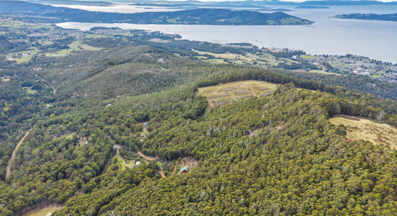 35 Valley View Road, Margate TAS 7054