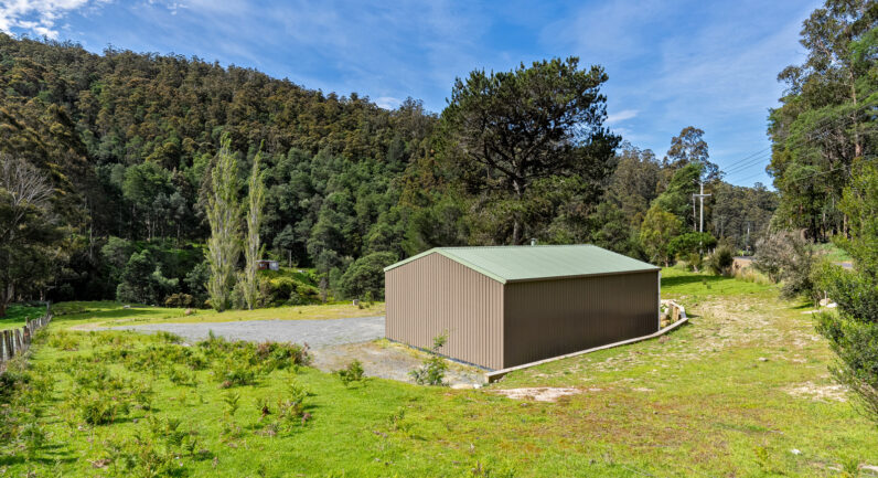 9 Bobs Road, Oyster Cove TAS 7150