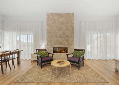 8 Diggers Beach Road