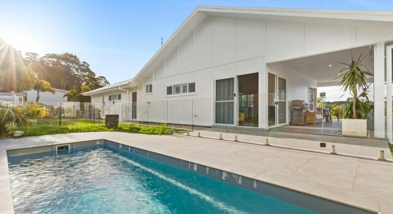 8 Diggers Beach Road, Coffs Harbour NSW 2450