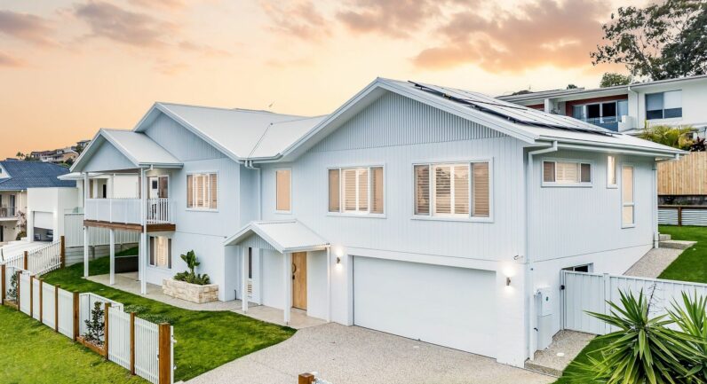 8 Diggers Beach Road, Coffs Harbour NSW 2450