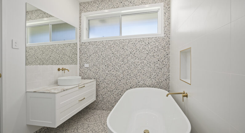 5 Amadeus Place, North Boambee Valley NSW 2450