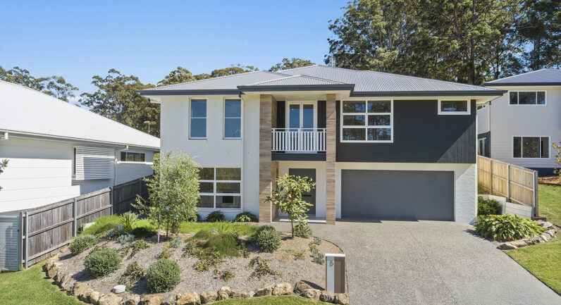 5 Amadeus Place, North Boambee Valley NSW 2450