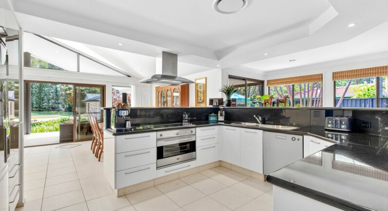 15 Coombar Close, Coffs Harbour NSW 2450