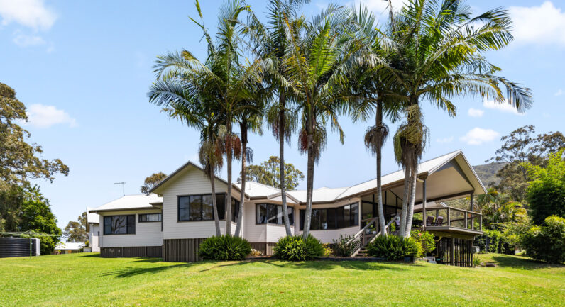 20 Hibbard Lane, Crescent Head NSW 2440