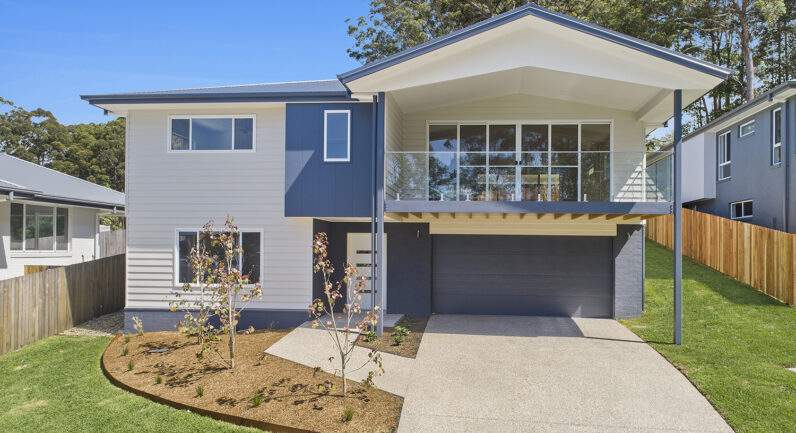 7 Amadeus Place, North Boambee Valley NSW 2450