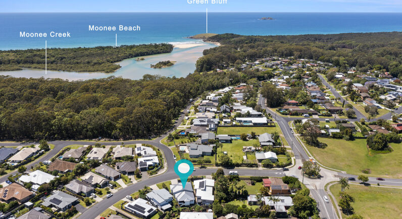 5 Moonee Creek Drive, Moonee Beach NSW 2450