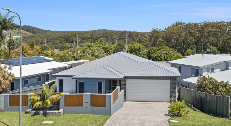 5 Moonee Creek Drive, Moonee Beach NSW 2450