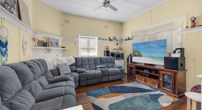 63 Bloomfield Street, South Kempsey NSW 2440