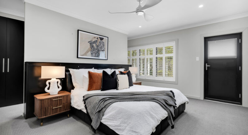 1 Sickles Drive, Grasmere NSW 2570