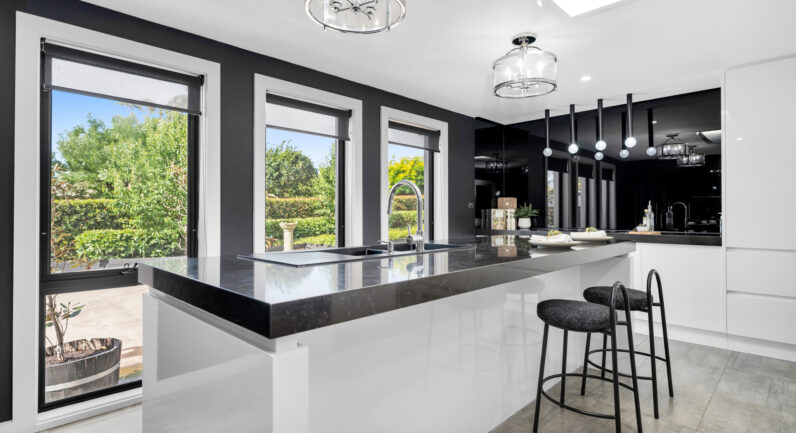 1 Sickles Drive, Grasmere NSW 2570