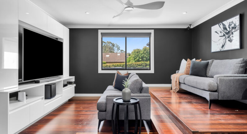 1 Sickles Drive, Grasmere NSW 2570