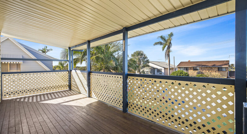 10 Burns Crescent, Corindi Beach NSW 2456