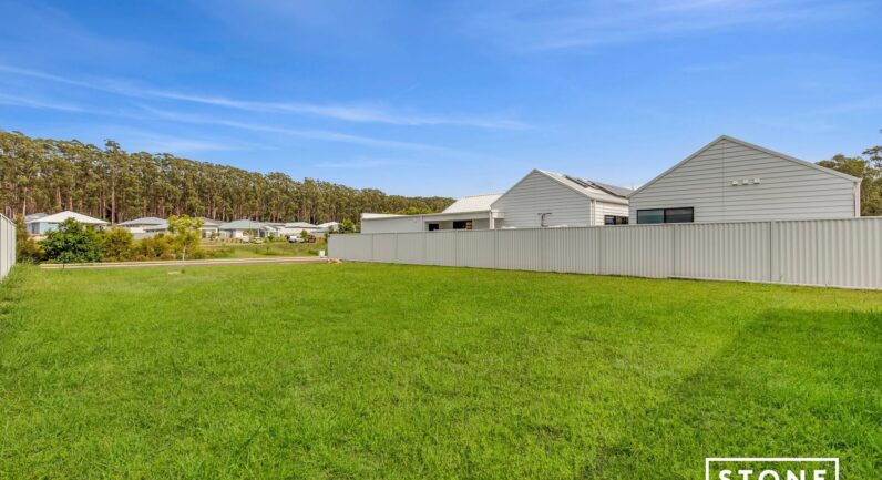 129 Full Circle Crescent, Bonville NSW 2450