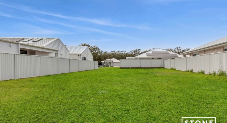 129 Full Circle Crescent, Bonville NSW 2450