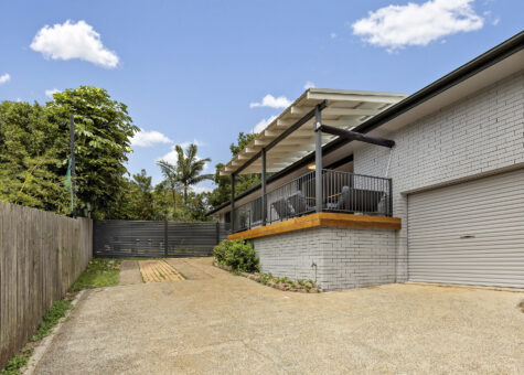 2/13 Willow Place
