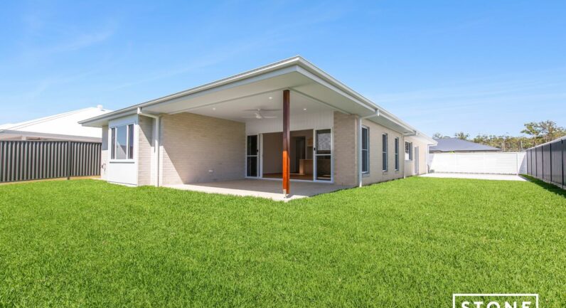 12 Grouper Crescent, Moonee Beach NSW 2450