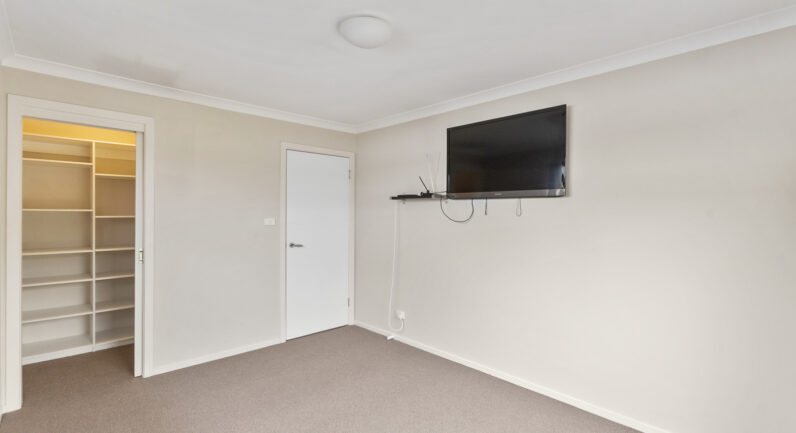 5 Olive Grove, Lenah Valley TAS 7008