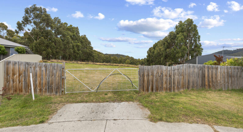 4 Space Court, Snug TAS 7054