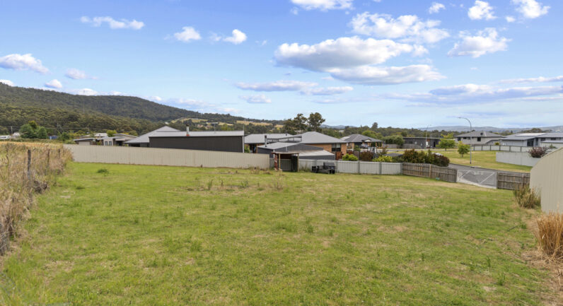 4 Space Court, Snug TAS 7054