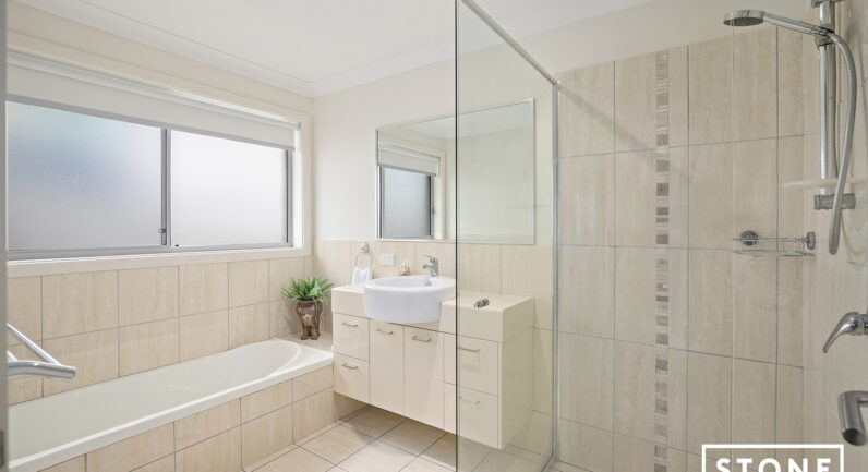 80 Roselands Drive, Coffs Harbour NSW 2450