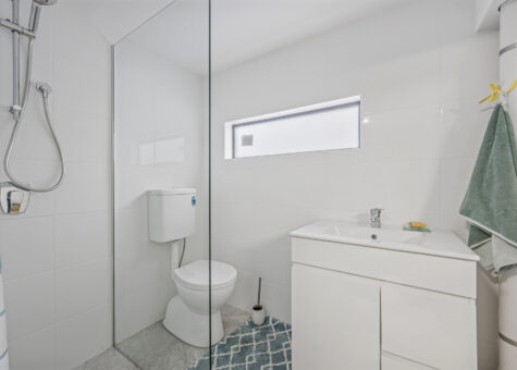 22 North Shore Drive