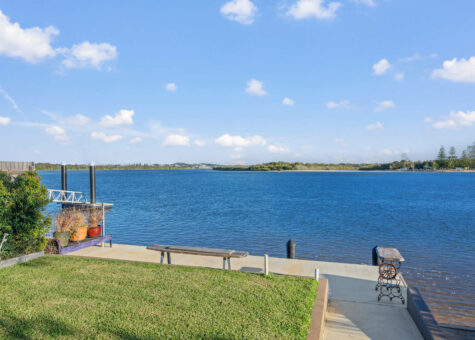 22 North Shore Drive