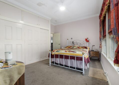 11 Washington Street