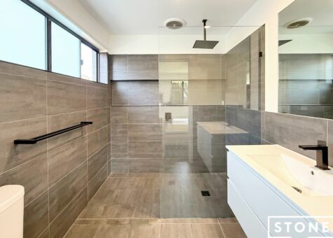 33 Lophostemon Drive