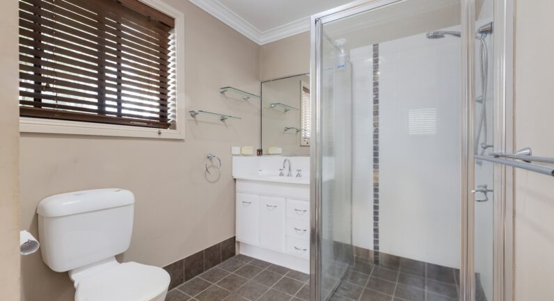 23 Ironbark Crescent, Yarravel NSW 2440