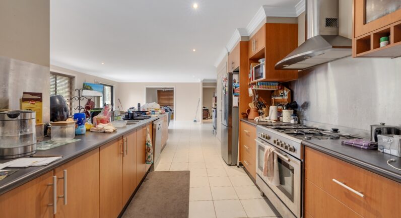 23 Ironbark Crescent, Yarravel NSW 2440