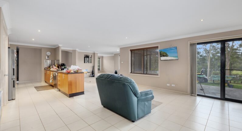 23 Ironbark Crescent, Yarravel NSW 2440