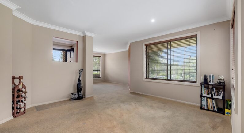 23 Ironbark Crescent, Yarravel NSW 2440