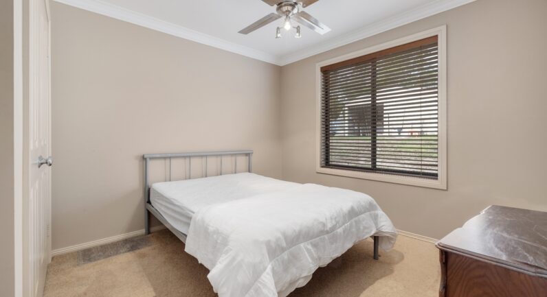 23 Ironbark Crescent, Yarravel NSW 2440