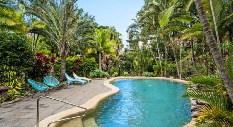 11/95 James Small Drive, Korora NSW 2450