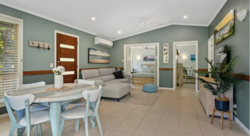 11/95 James Small Drive, Korora NSW 2450