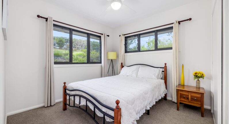 19 Caerlon Place, Greenhill NSW 2440