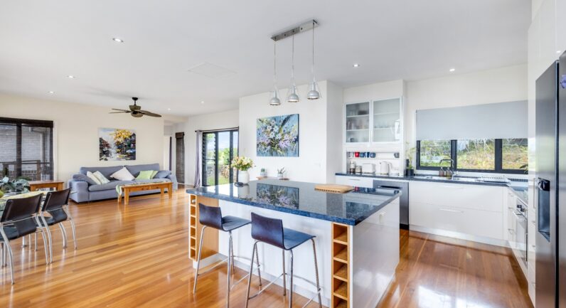 19 Caerlon Place, Greenhill NSW 2440