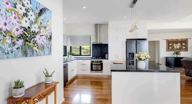 19 Caerlon Place, Greenhill NSW 2440